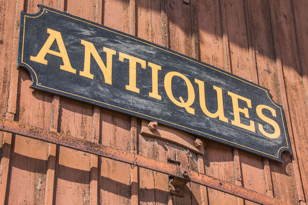 Antiques for Beginners: 5 Tips for New Collectors Antiques for Beginners: 5 Tips for New Collectors