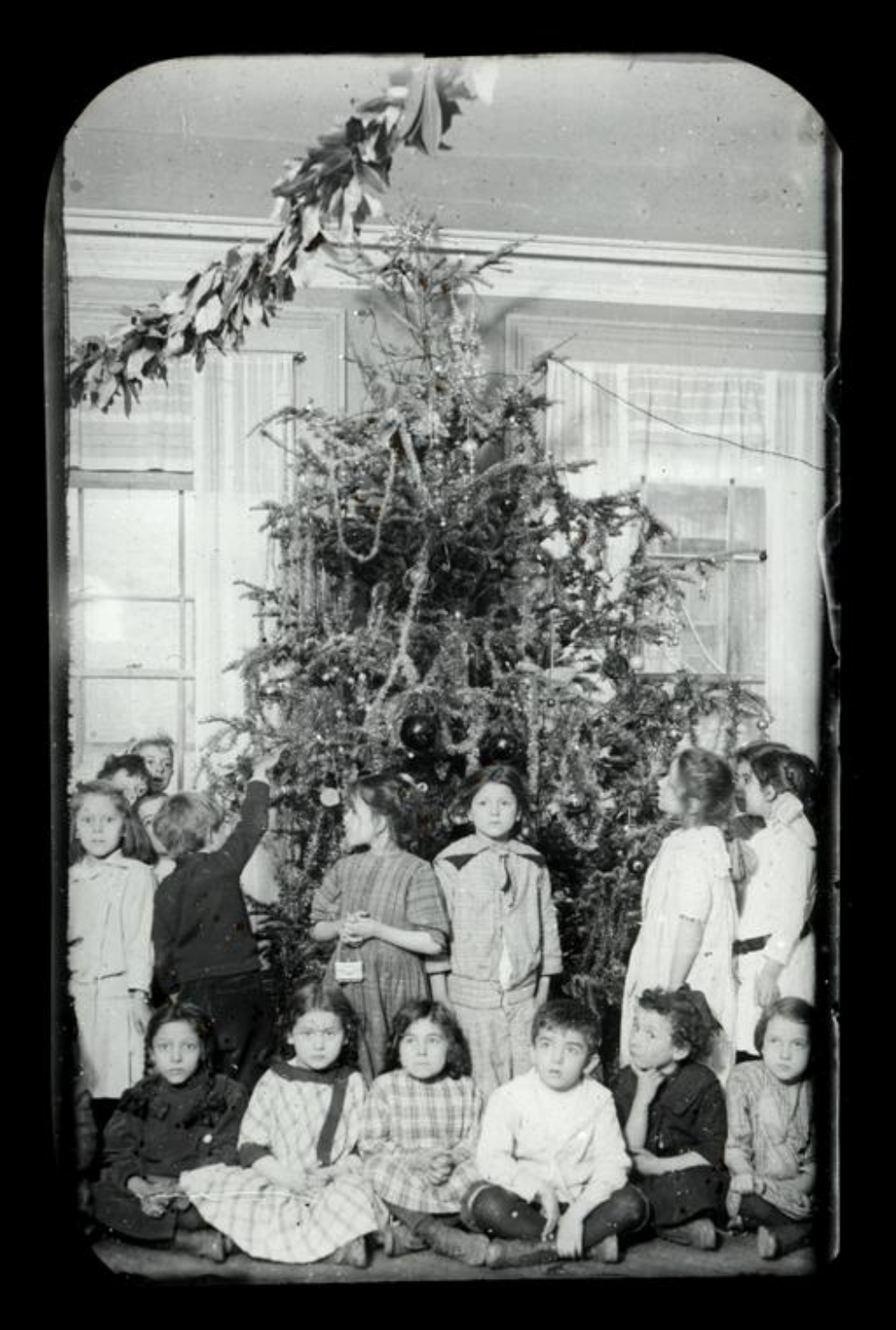 vintage Christmas ornaments we love!