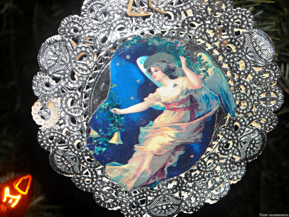 vintage Christmas ornaments we love!