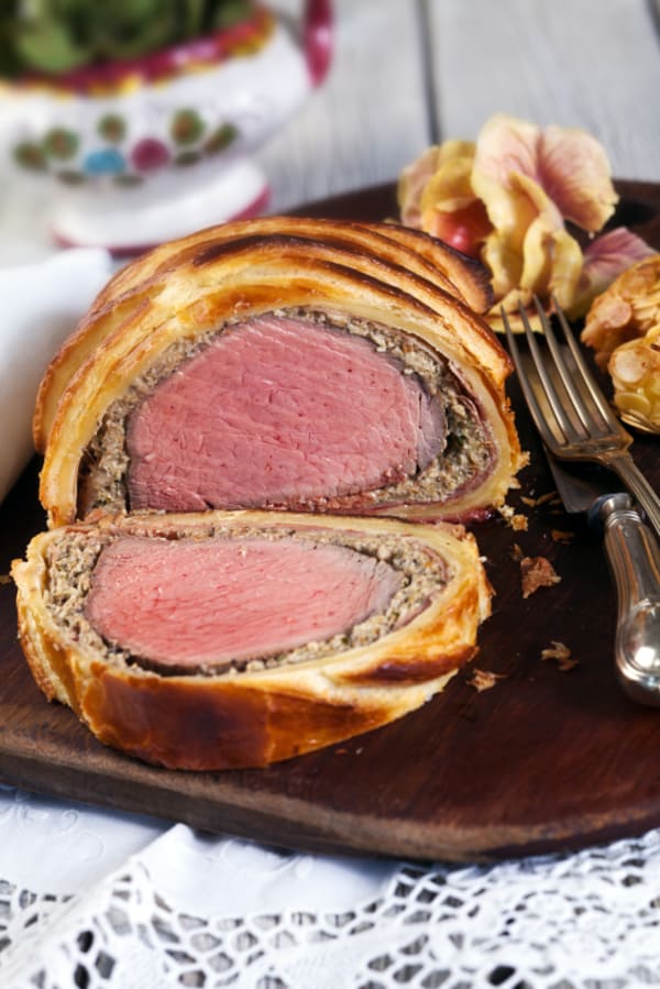 Hearty Main Course Recipe: Classic Beef Wellington Hearty Main Course Recipe: Classic Beef Wellington