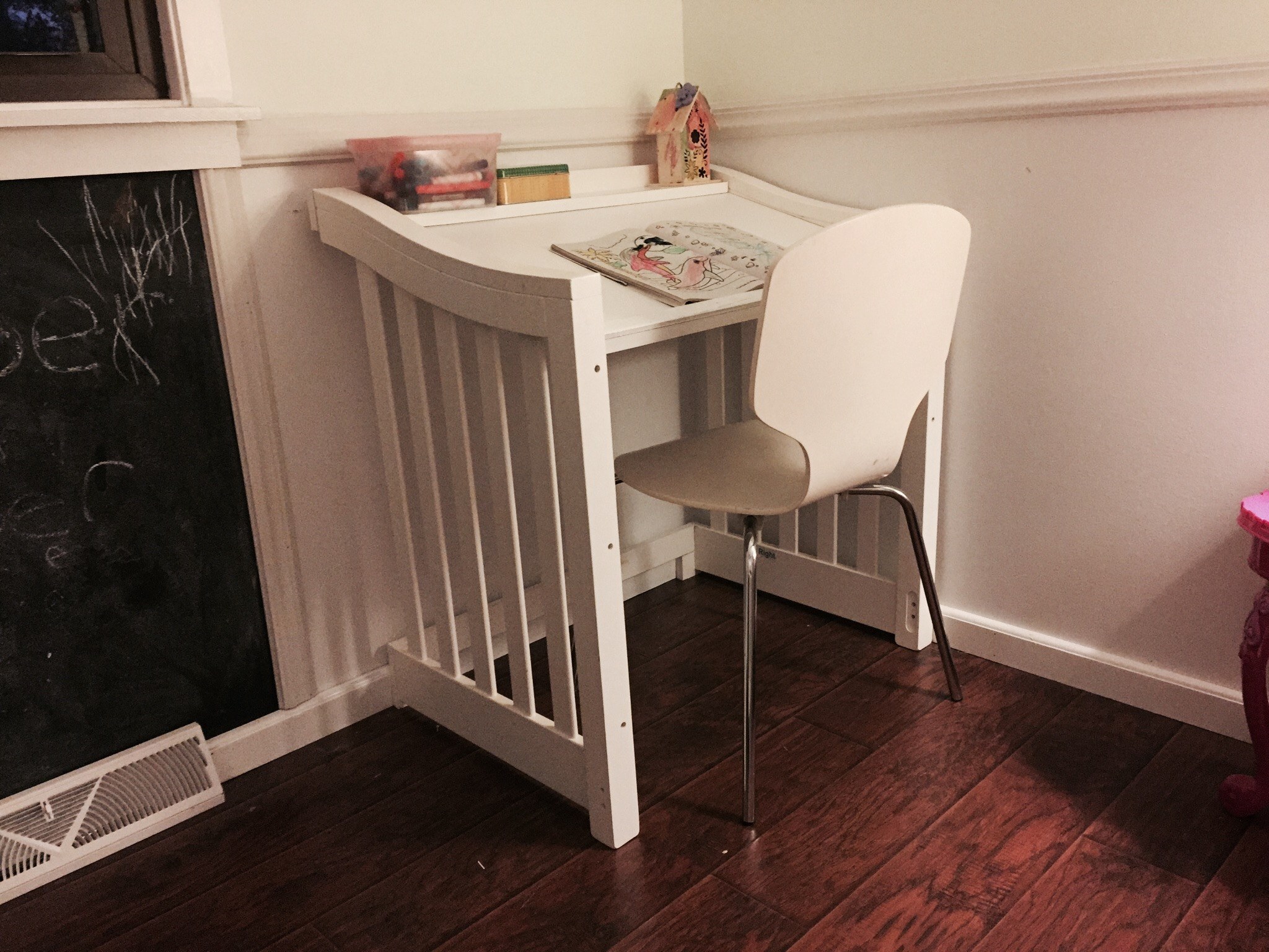 From Dave Roesch: For all the parents who don't know what to do with their lifetime crib rails - make a small art desk! My daughter loves it and it matches her room's furniture.