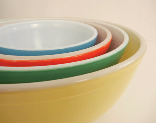 Antique Spotlight: Pyrex Kitchenware Antique Spotlight: Pyrex Kitchenware