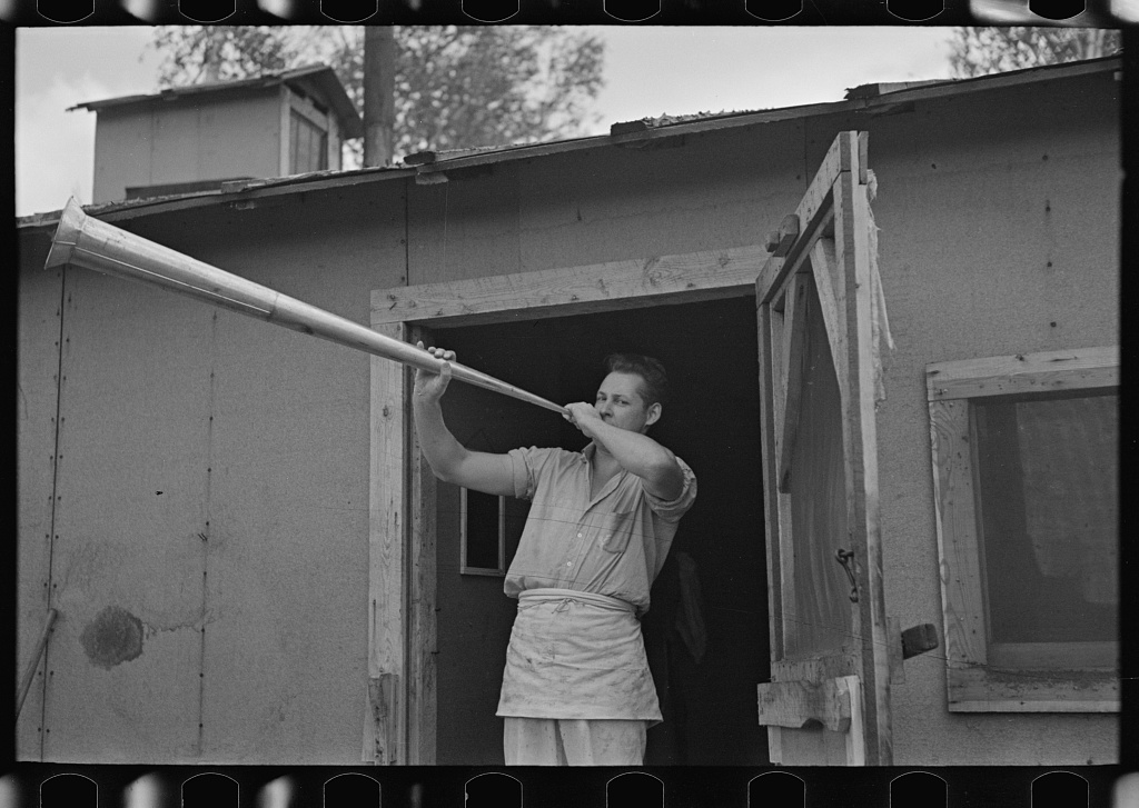 From: Photogrammar / Russell Lee