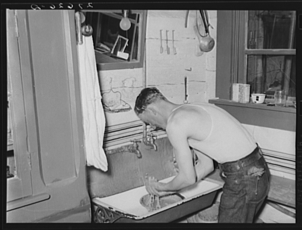 From: Photogrammar / Arthur Rothstein