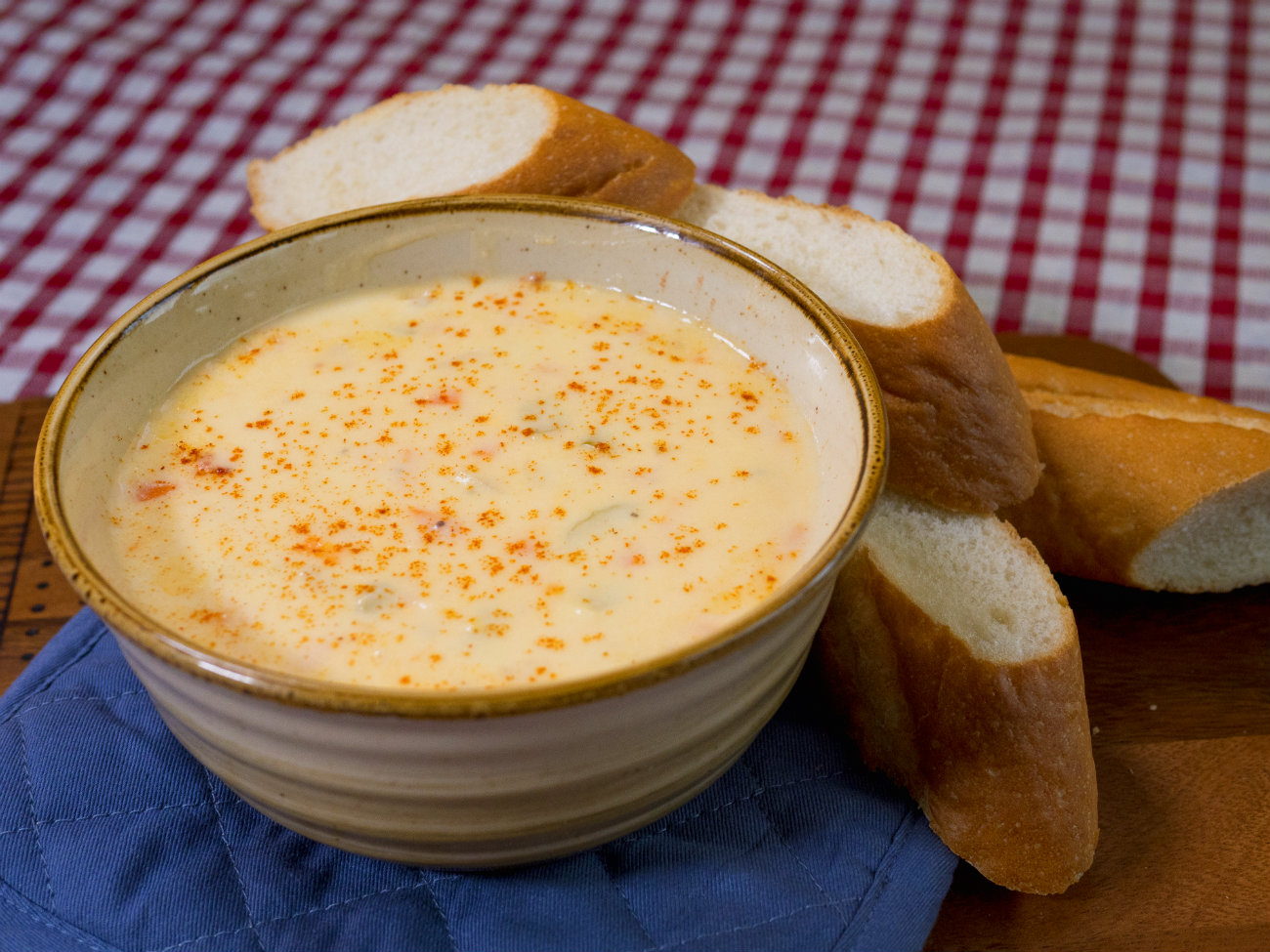 Slow Cooker Beer Cheese Soup