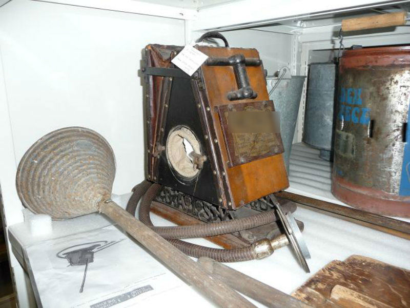 From: Queensland Museum Talks Science / Paul Brandon