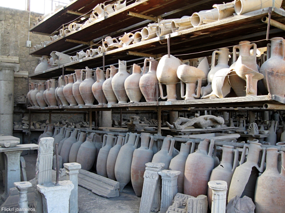 Pompeii Pottery