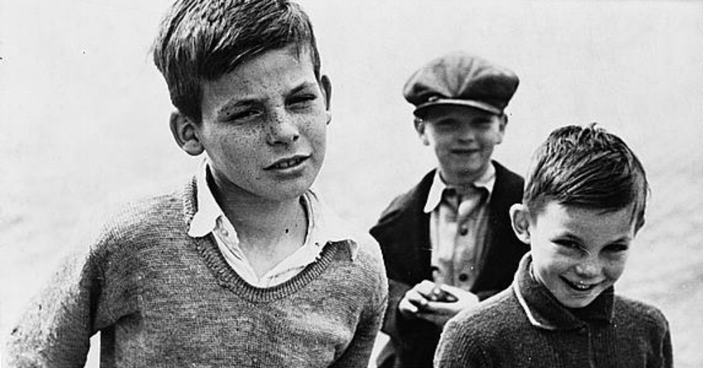 Three boys in Ohio circa 1936 / Via The Library Of Congress