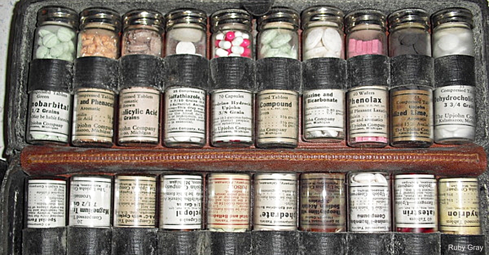 Traveling Medicine Kit