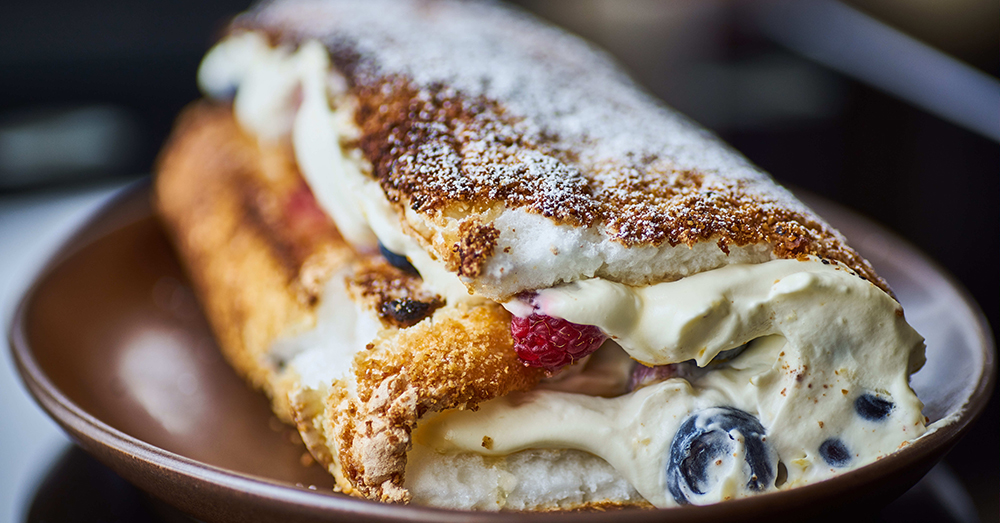 While RollUp Cake Doesn’t Sound Fancy, This Delicious Dessert Is Perfectly Elegant! 12 Tomatoes