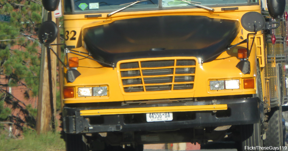 Head Start school bus similar to the one that Phillips drove / Via ThoseGuys119