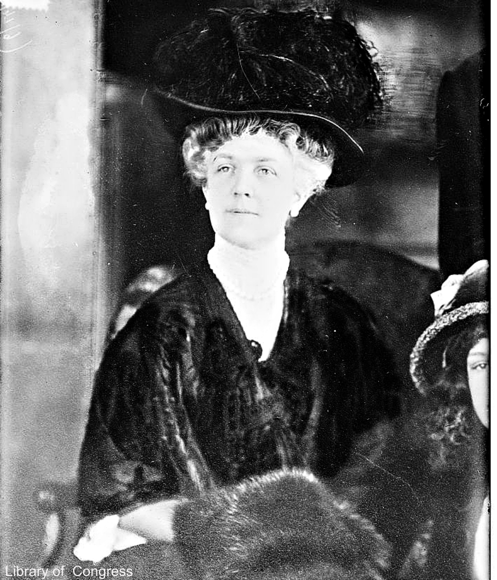 Mrs W.K. Vanderbilt circa 1910