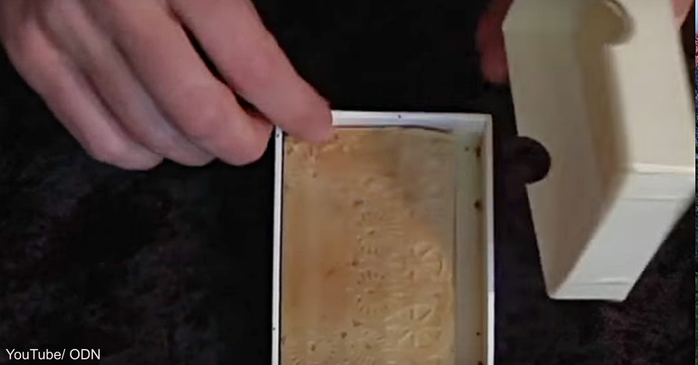 A Piece of Lady Di's and Prince Charles' Royal Wedding Cake Up For Auction