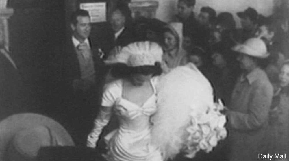 Gloria Vanderbilt Wedding to Pat DiCicco