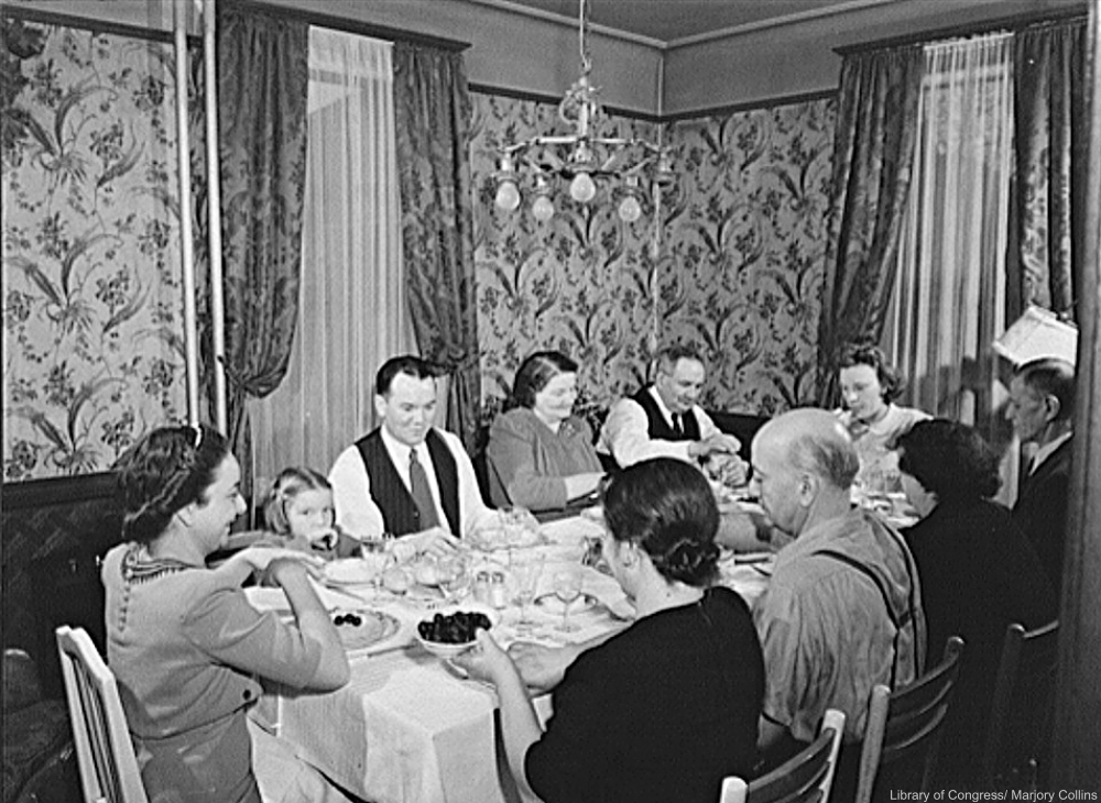 Sunday Dinner 1942 New York