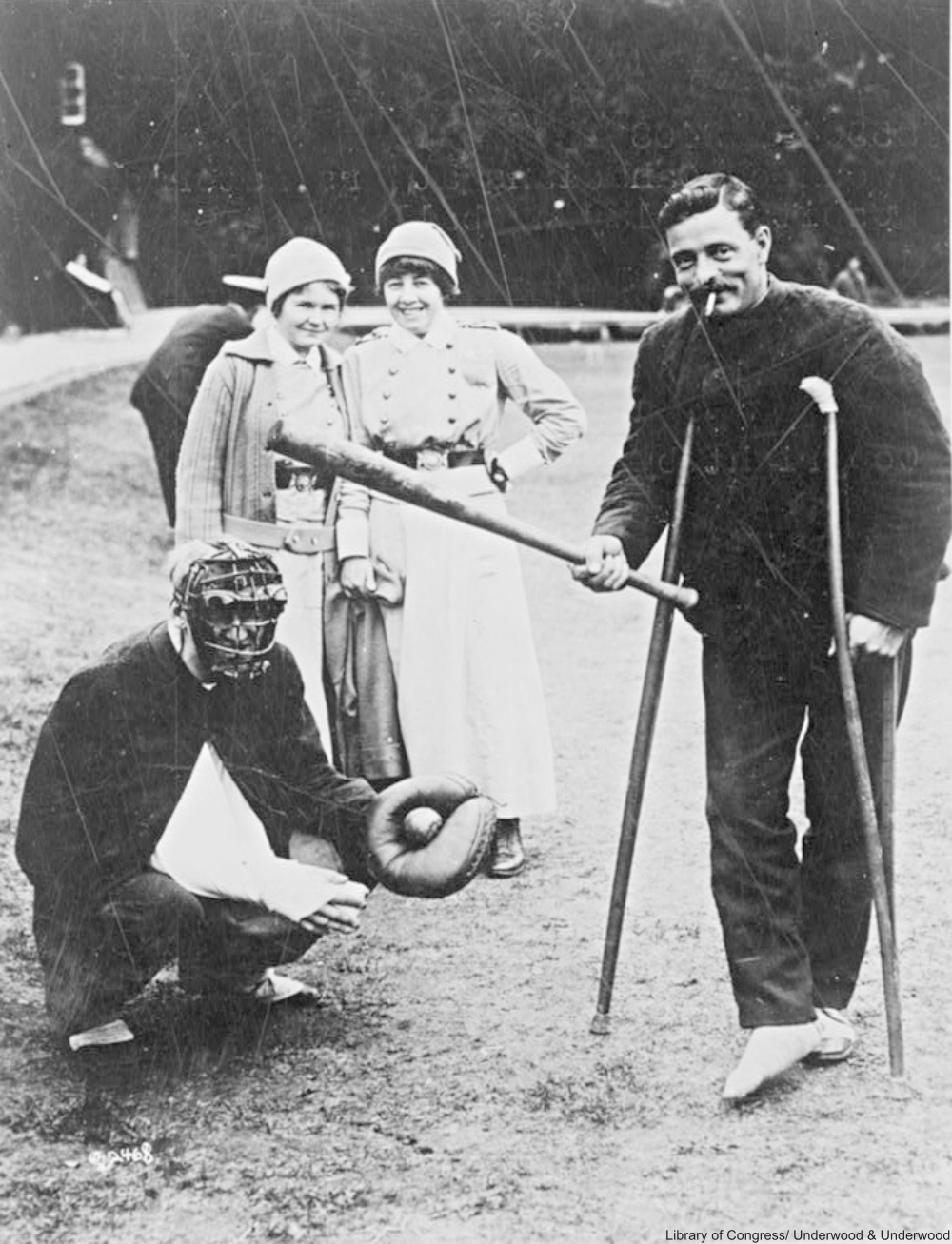 Mrs. Astor's hospital, playing ball--World War, 1914-1918