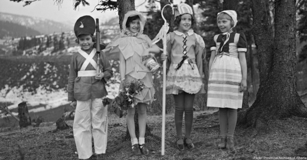 Vintage Halloween costumes