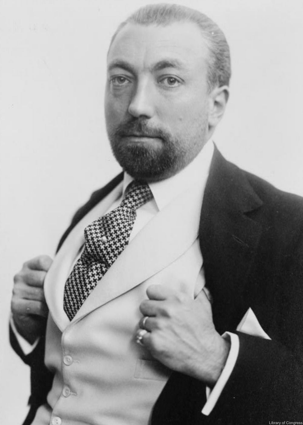 Couture designer Paul Poiret- the history of the first women's pants