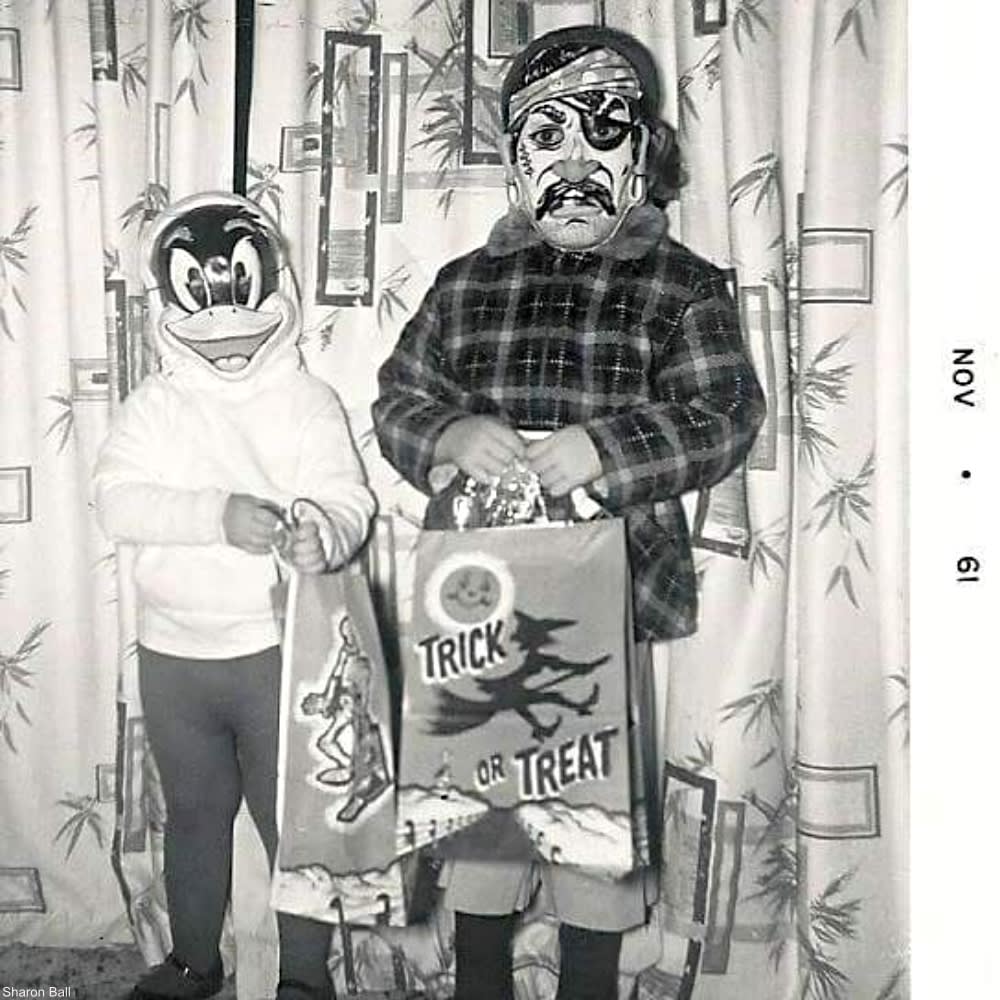 vintage Halloween costumes