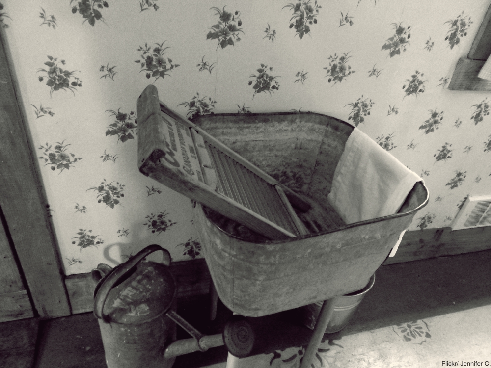 washboard and washtub- pioneer chores