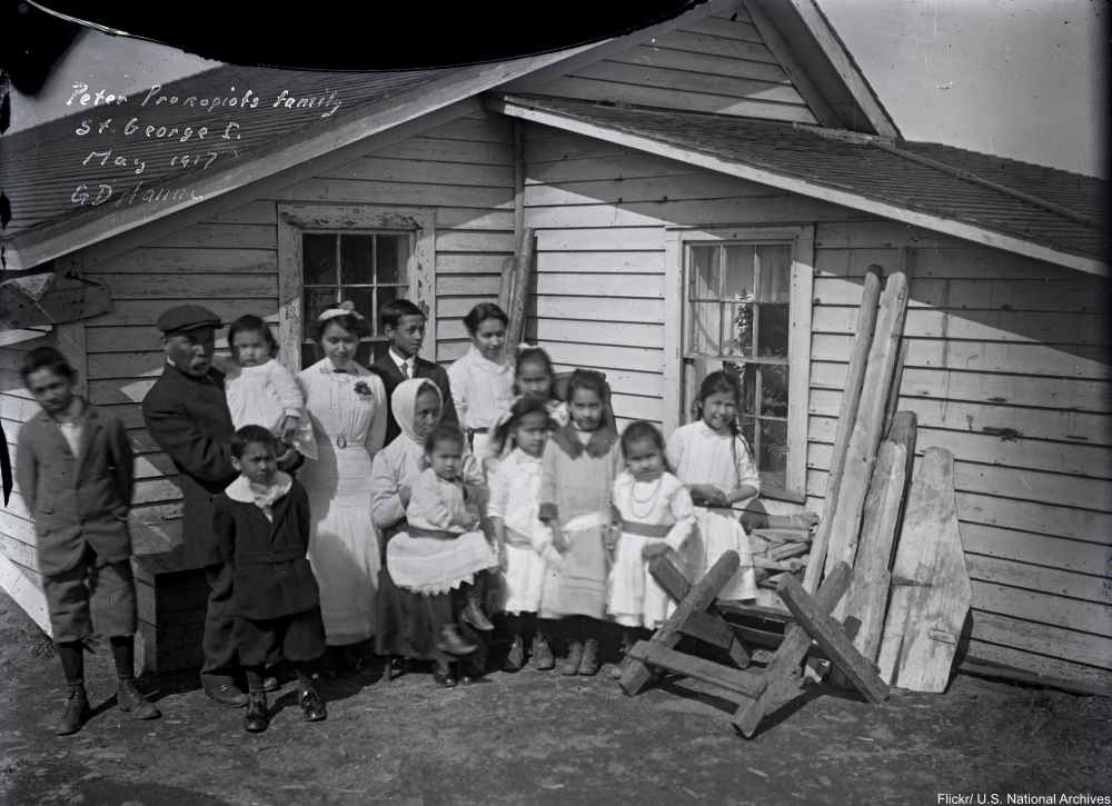 The Settling of Alaska in Iconic Photographs