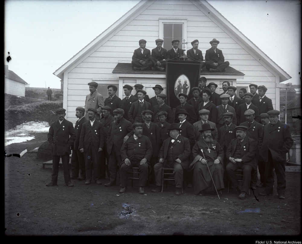 The Settling of Alaska in Iconic Photographs
