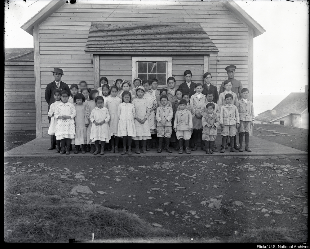 The Settling of Alaska in Iconic Photographs