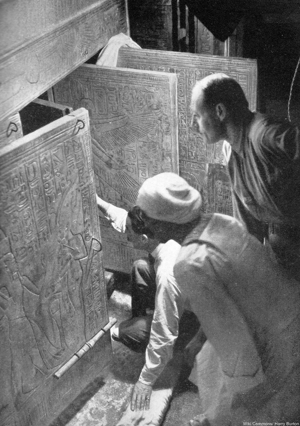 6 Incredibly Rare Photos of the Discovery of King Tut's Tomb