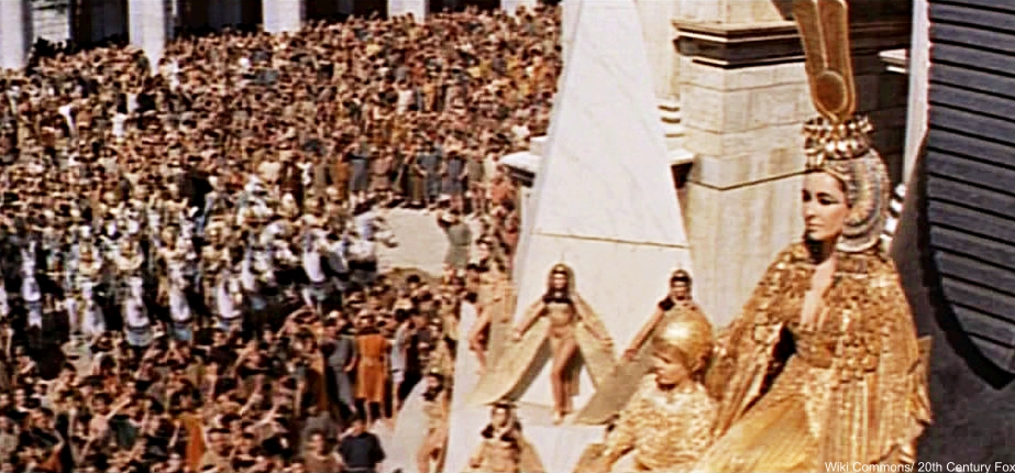 Incredible Facts Behind Your Favorite Movie Costumes