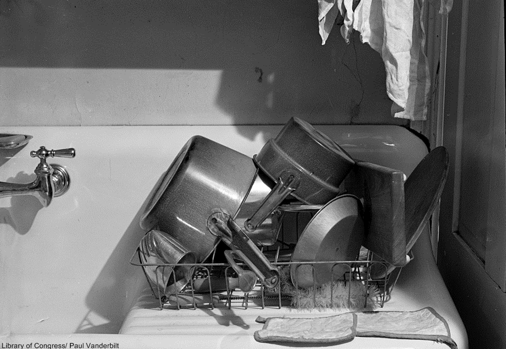 Anatomy of an Old-Fashioned Kitchen