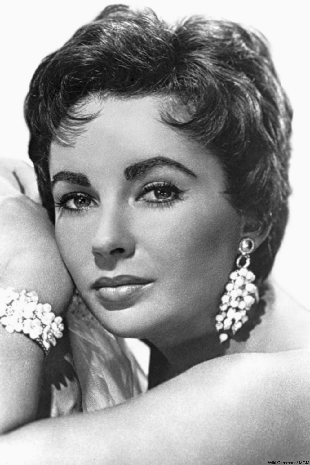 Our Favorite Leading Ladies From Old Movies