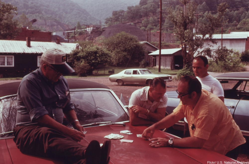 Fabulous Photographs of Old-fashioned Card Games