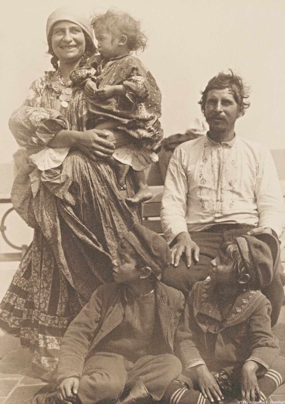 Incredible Photos of Immigrants at the Turn of the Century