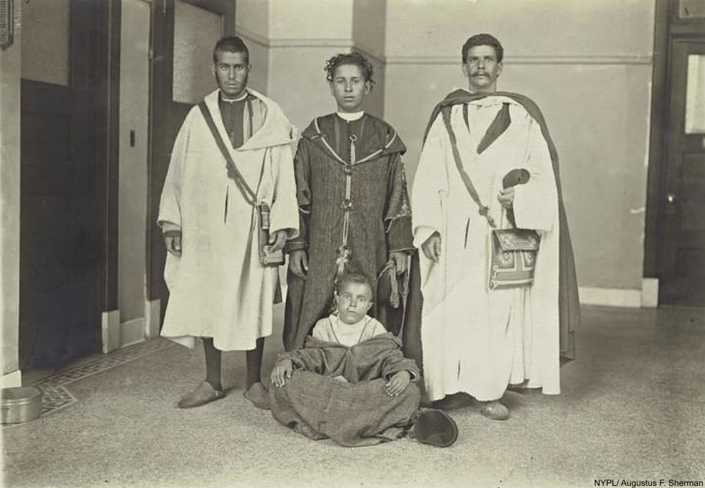 Incredible Photos of Immigrants at the Turn of the Century