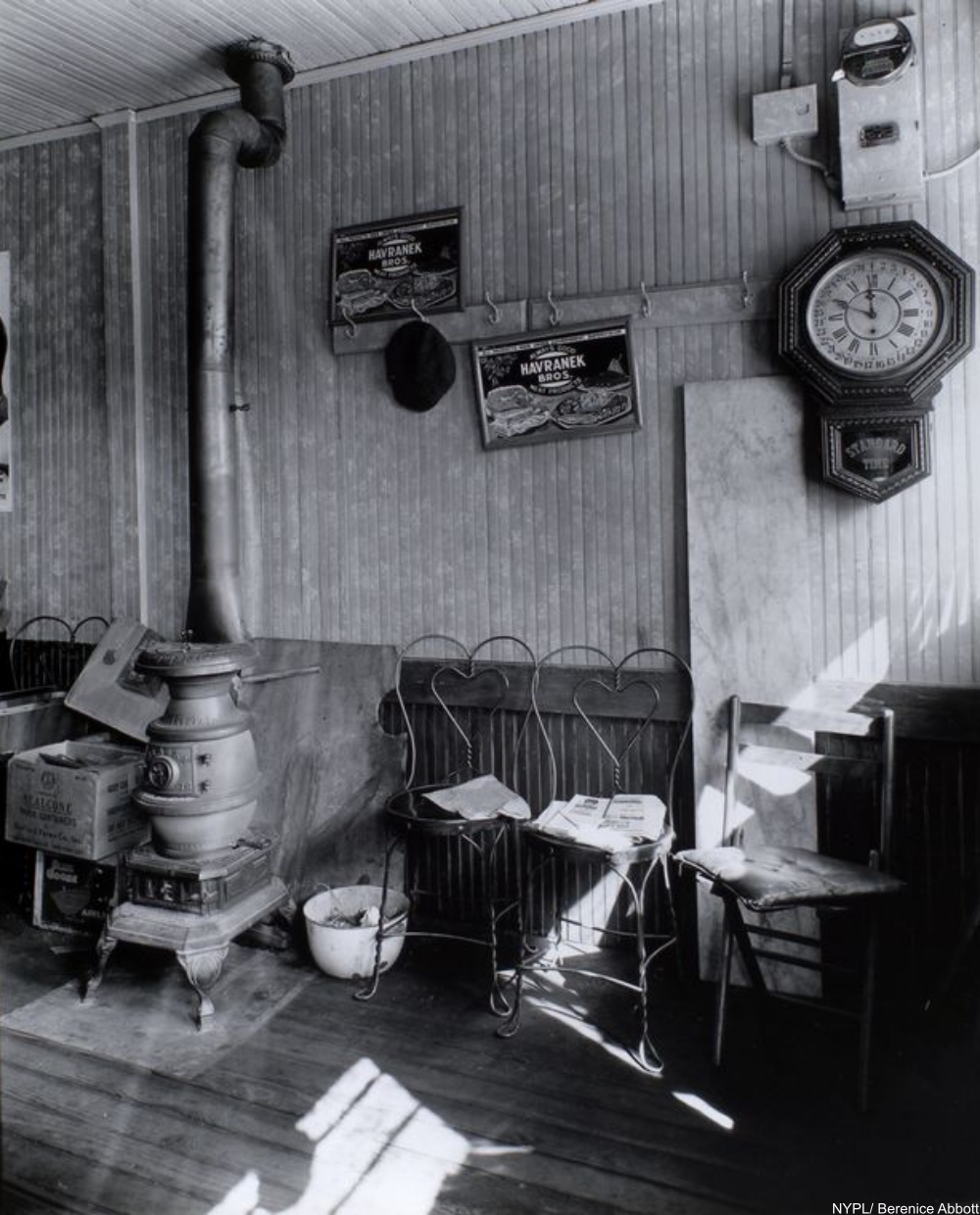 15 Photos Inside the Old General Stores of Yesteryear
