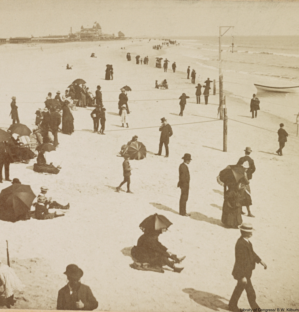 The Victorian Seaside in Photographs