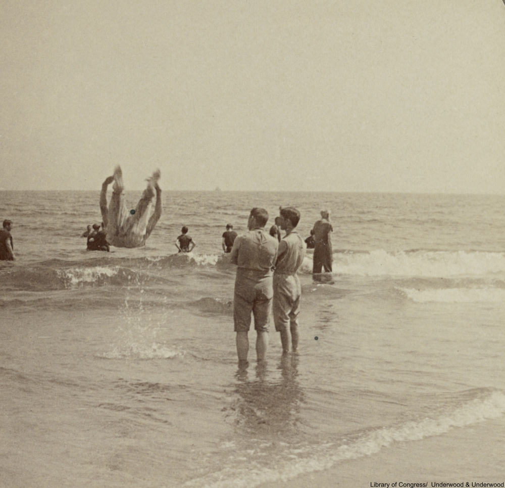The Victorian Seaside in Photographs