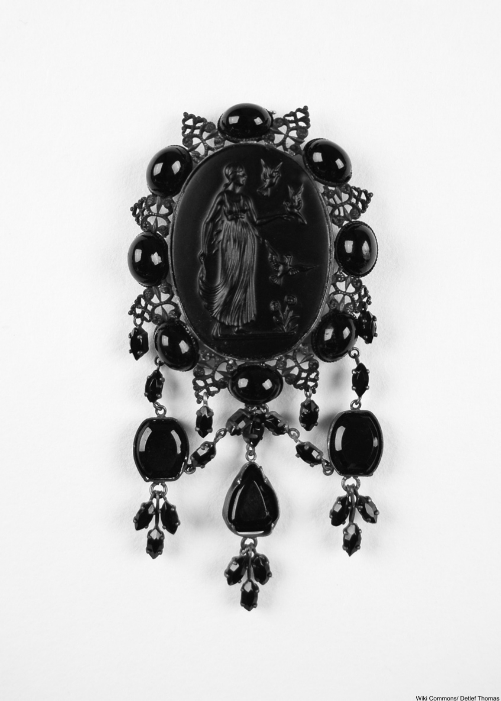 The Fascinating History of Mourning Jewelry