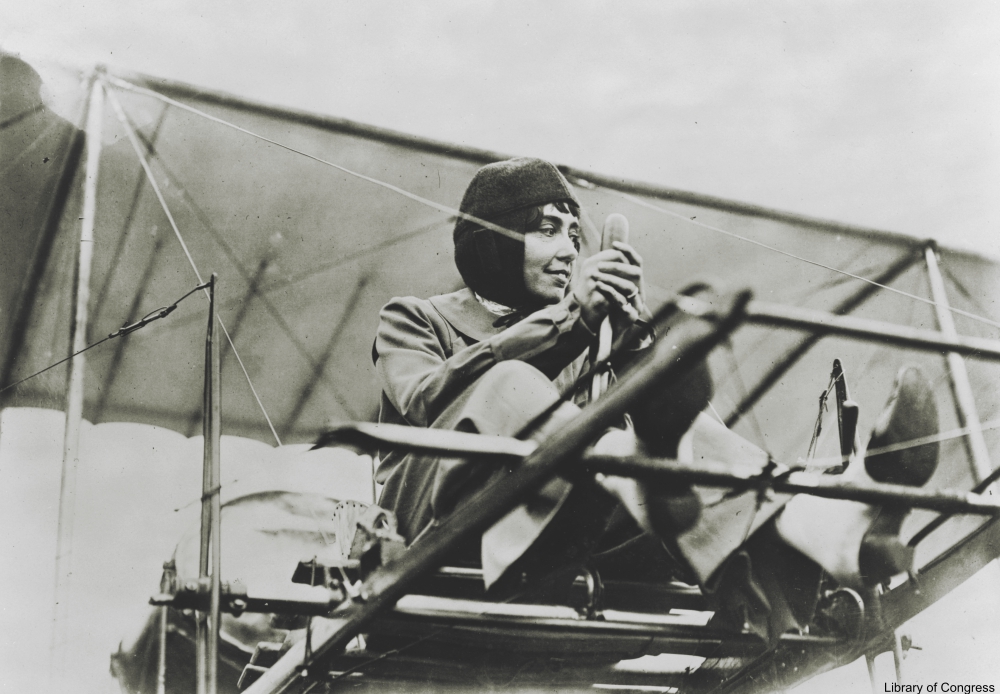 The Incredible Life of the Belgian Stuntwoman, Comedian, Ambulance Driver, and Aviatrix Hélène Dutrieu