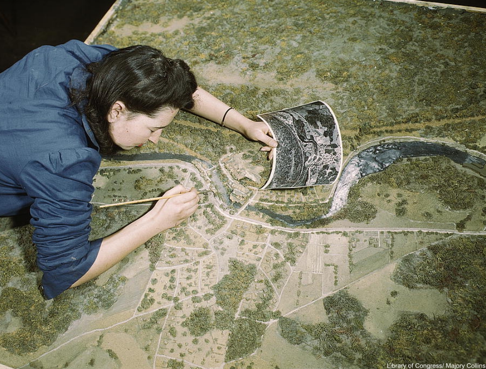 World War II in Stunning Color Photographs