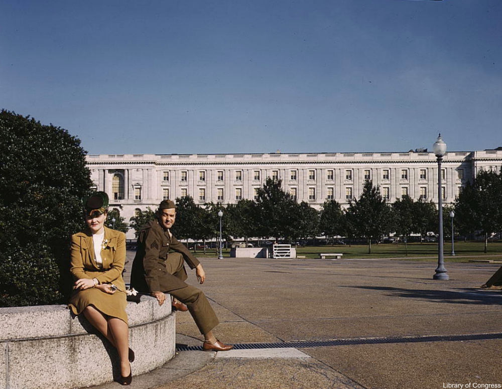 World War II in Stunning Color Photographs
