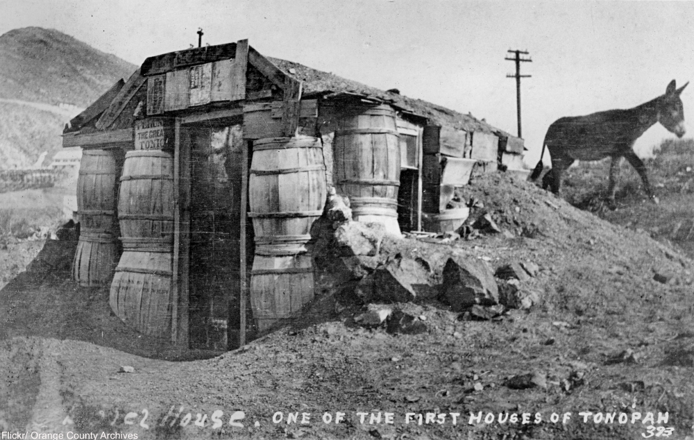 9 Wacky Old Houses We Would Have Loved to Visit!