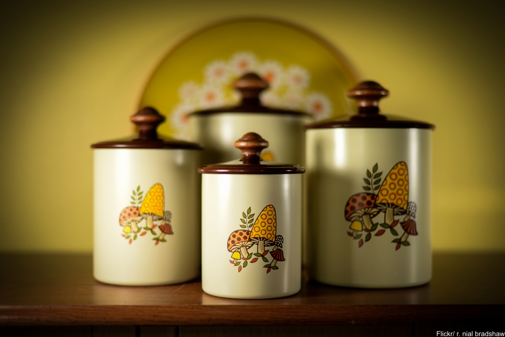 Vintage Kitchen Decor Ideas We Need To Bring Back