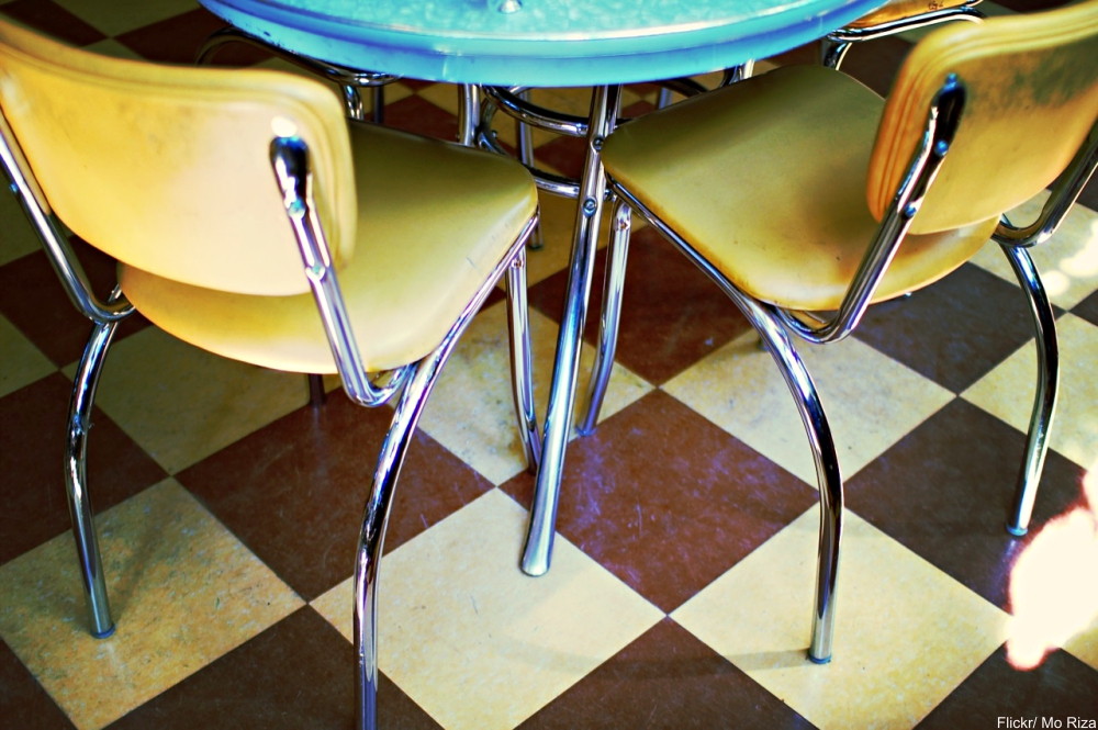 Vintage Kitchen Decor Ideas We Need To Bring Back
