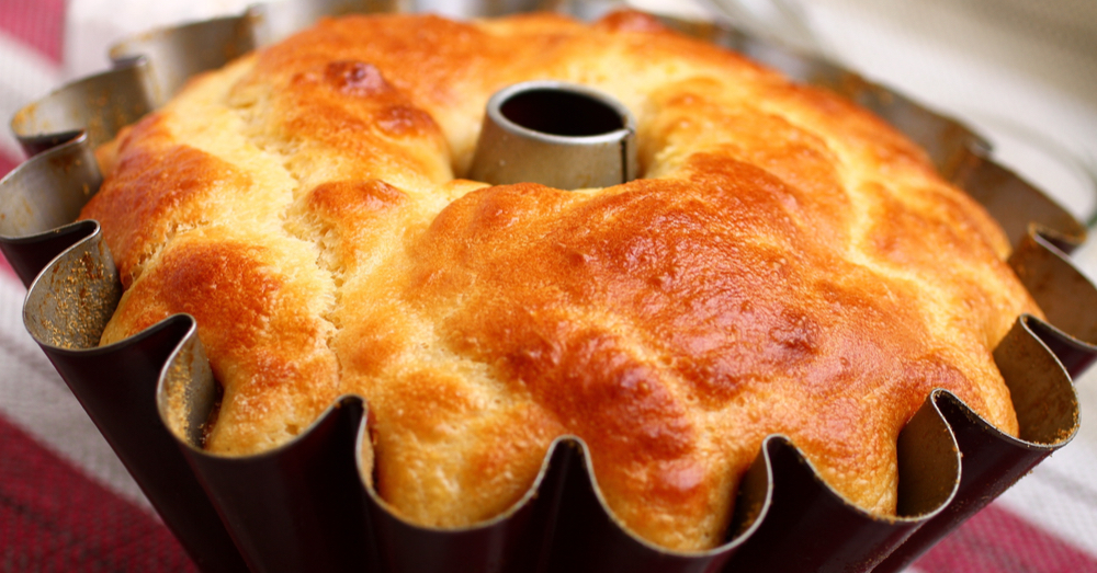 Cheesy Bundt Bread 12 Tomatoes