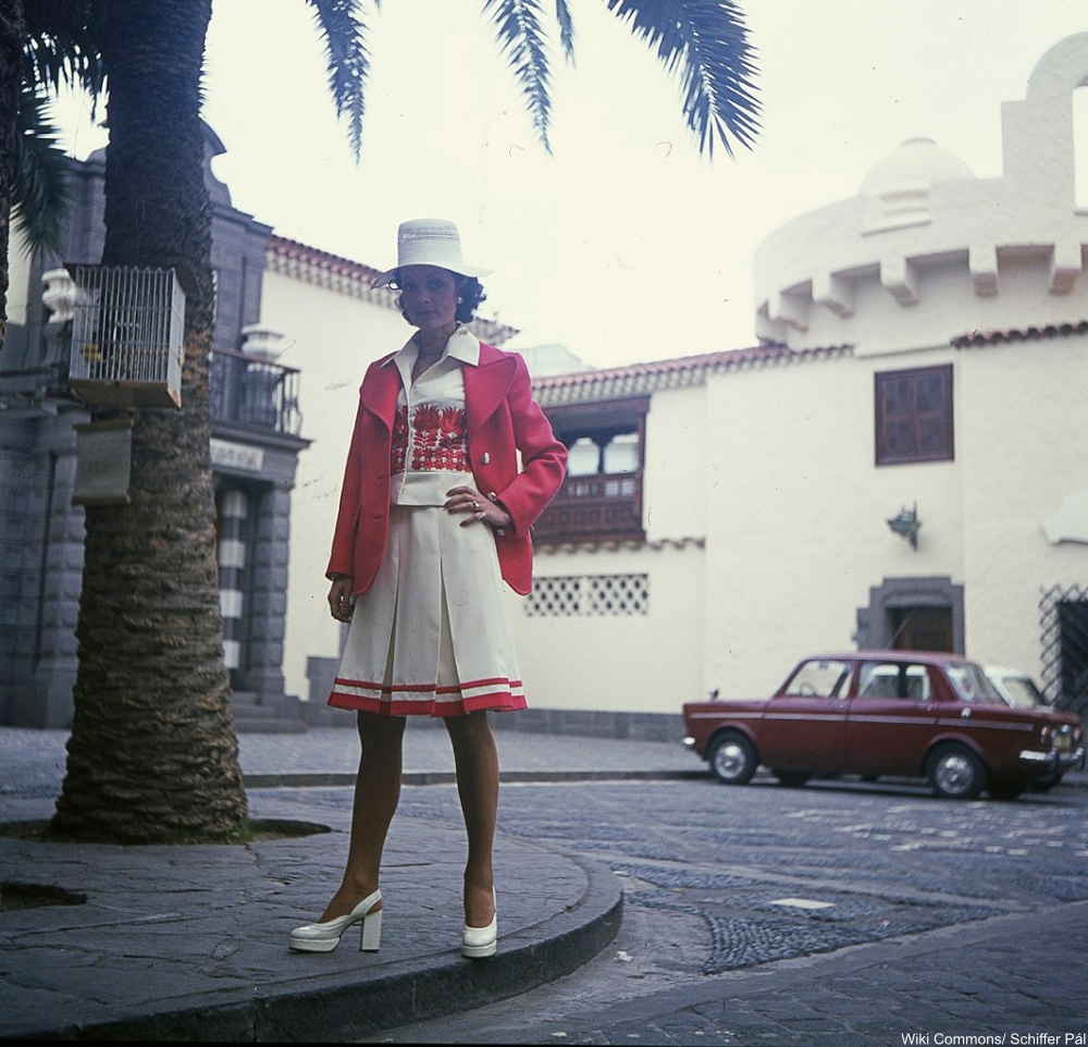 Model in platform shoes from the 1970s