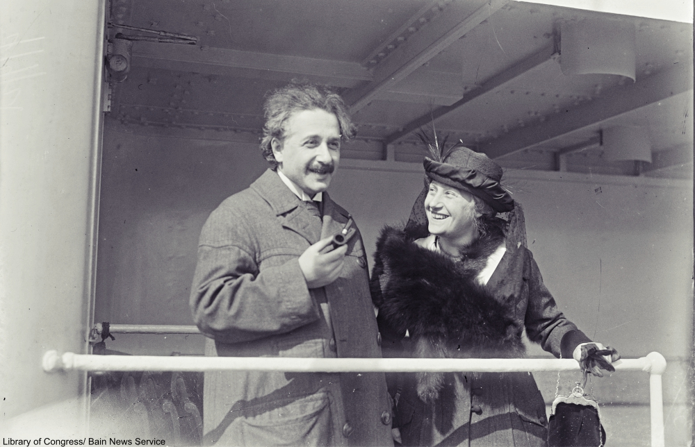 Einstein's Simple Note About Living a Humble Life Sells for $1.56 Million at Auction