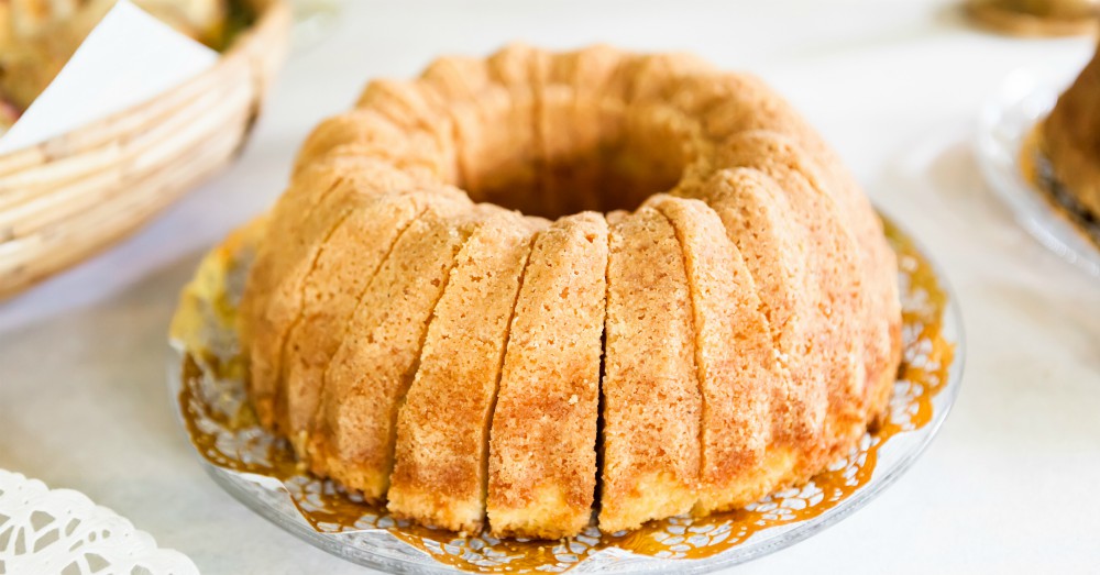 Classic Vanilla Yogurt Cake 12 Tomatoes