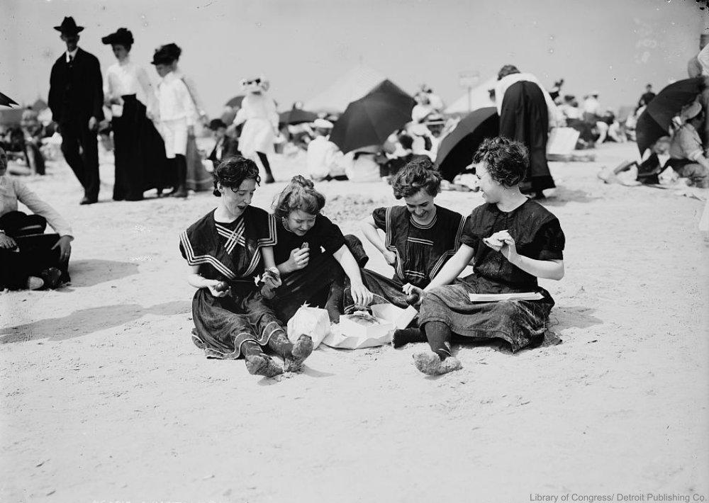 12 Photographs That Prove the Victorians Had Their Fun - At Least Sometimes!