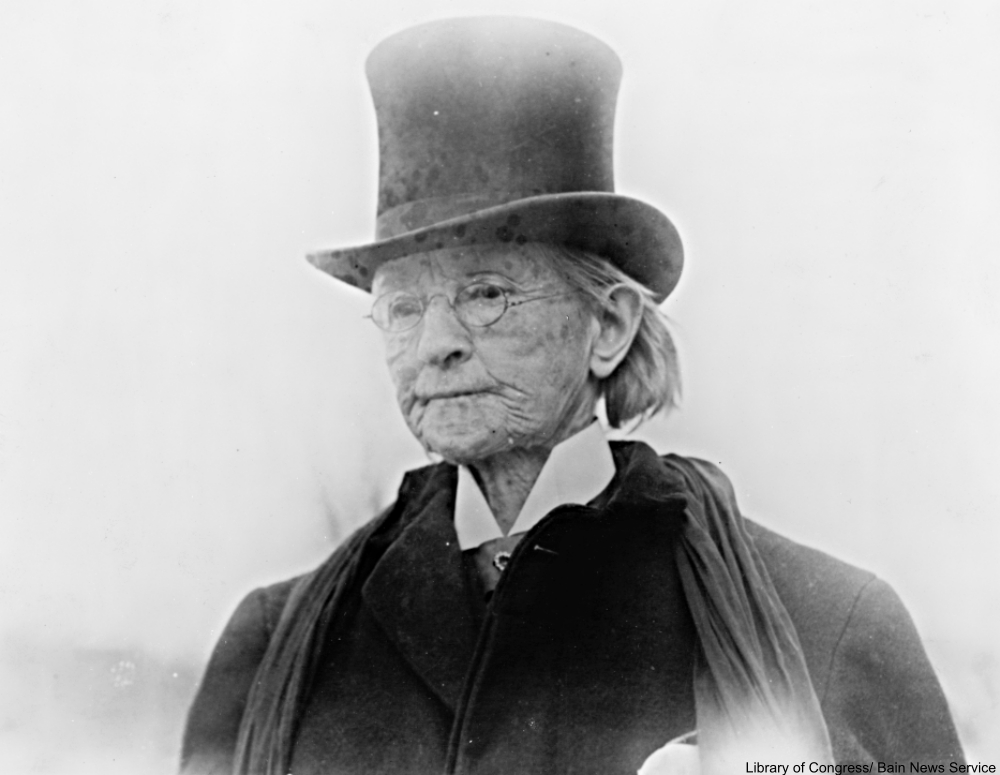 Mary Walker often wore a top hat among other men's clothes